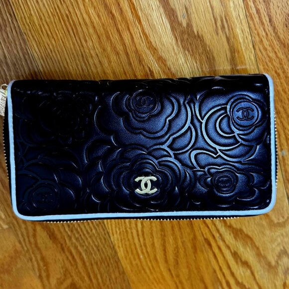 Chanel Wallet Women's. - Picture 1 of 6